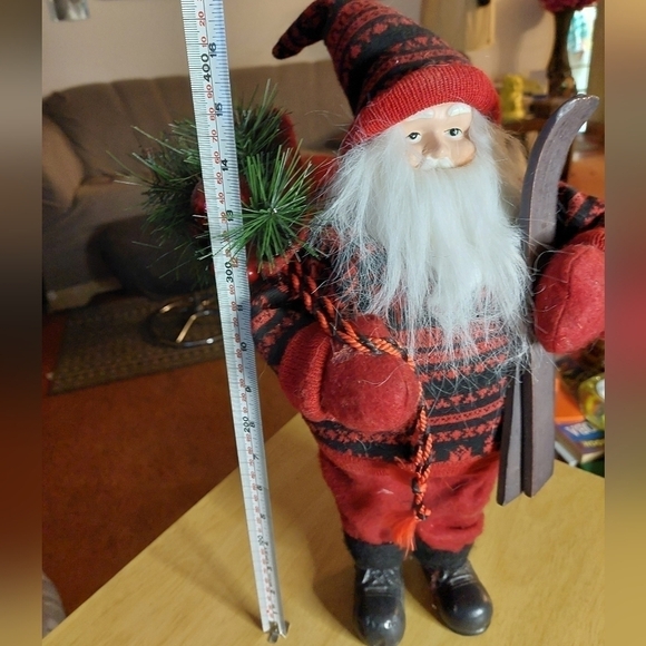 Vintage* 90s Self-standing Santa with Skis and Sack of Decorations - Picture 8 of 8